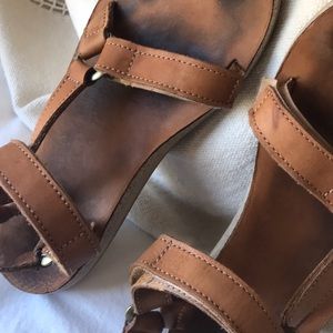 Teva sandals women’s size 8.